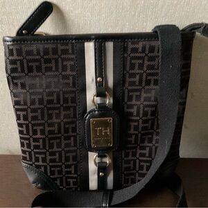 Tommy Hilfiger Crossbody bag!